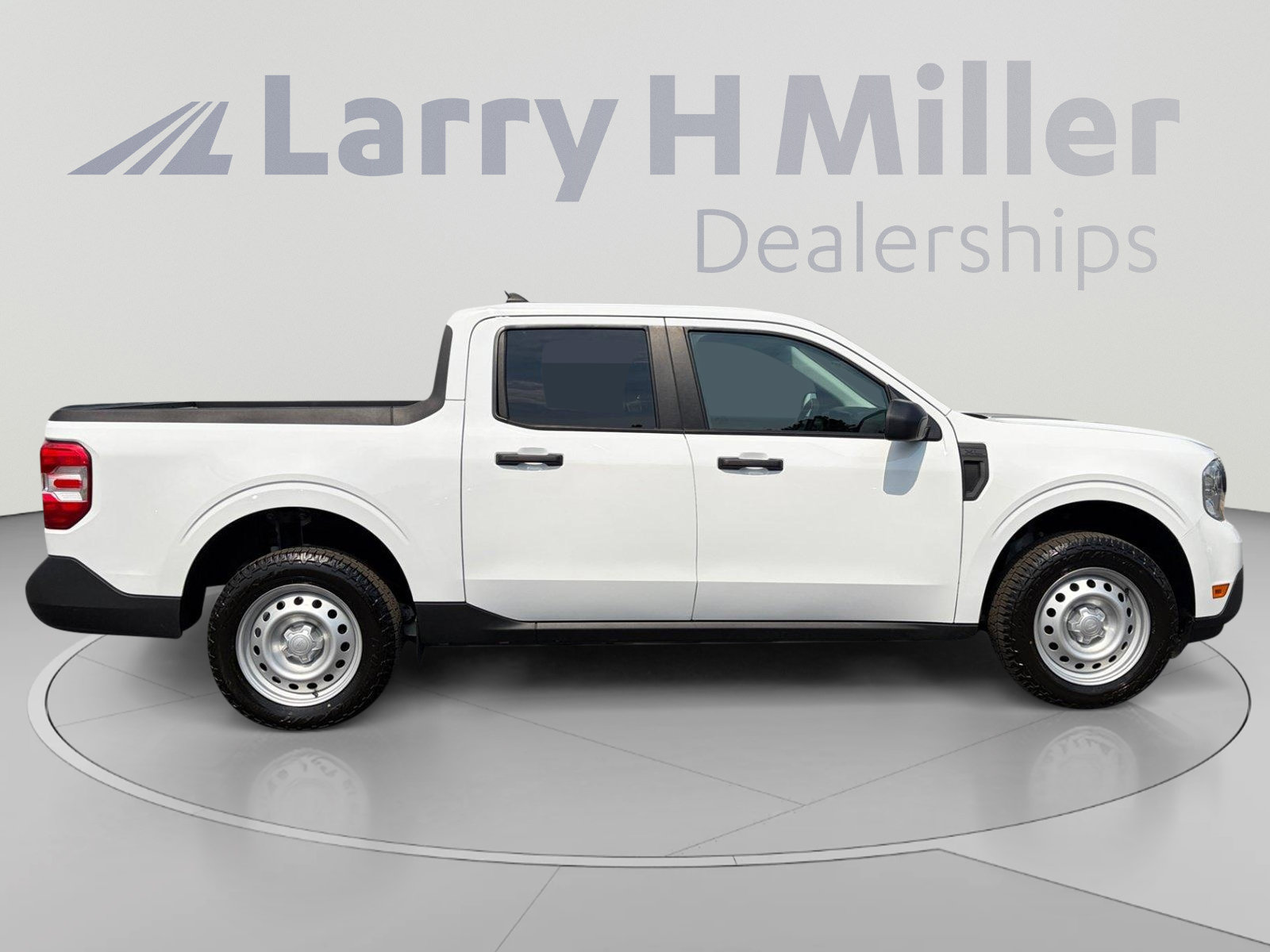 Used 2023 Ford Maverick XL FWD image 6