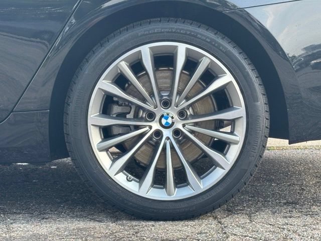 Used 2021 BMW 540i xDrive w/ Premium Package AWD/4WD image 3