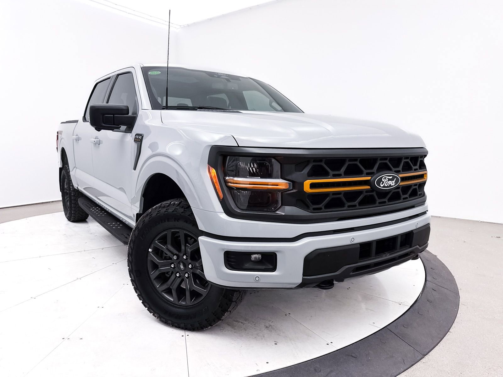 Used 2025 Ford F150 Tremor w/ Tow/Haul Package image 9