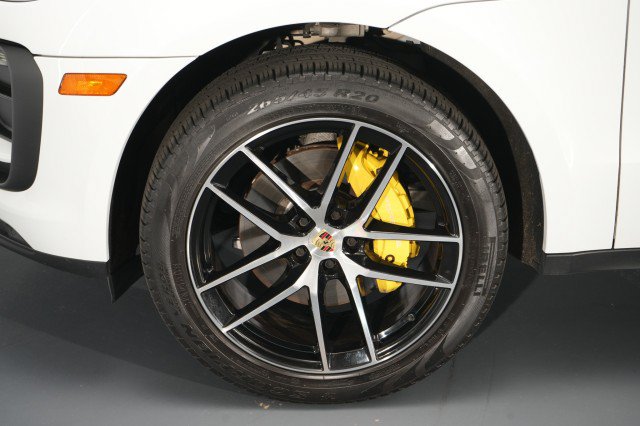 Used 2023 Porsche Macan AWD/4WD image 20