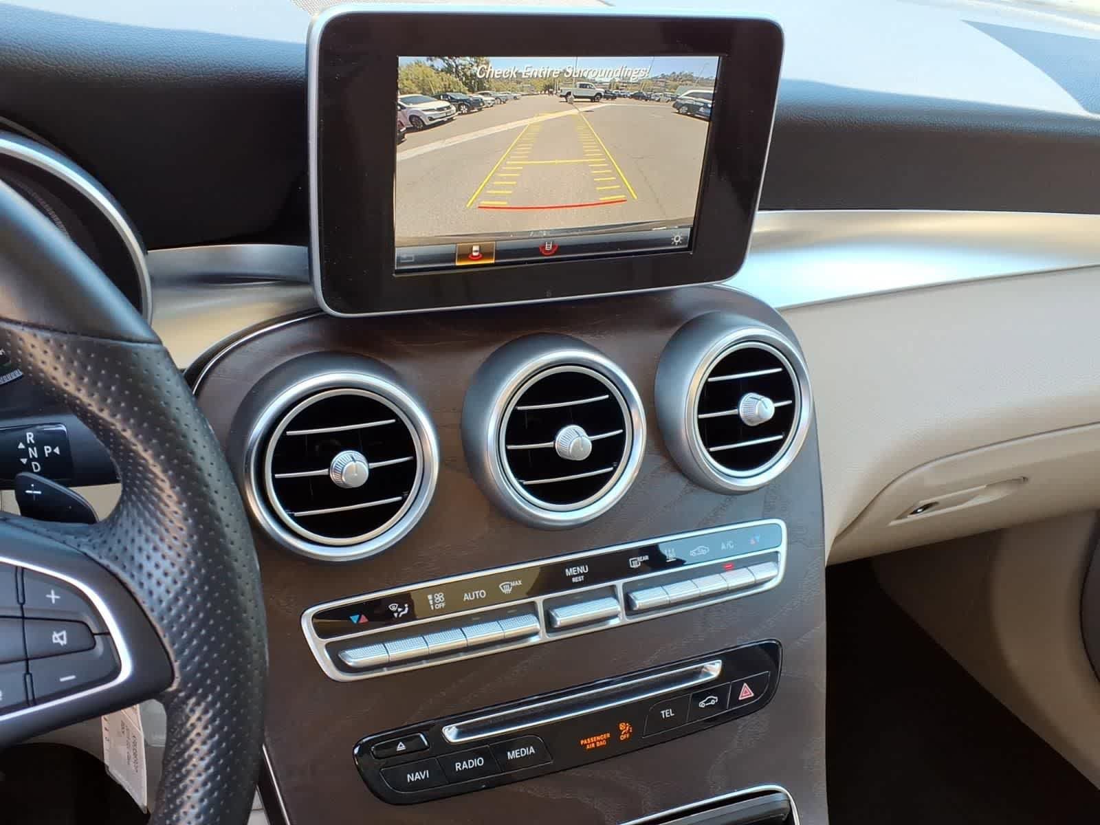 Used 2019 Mercedes-Benz GLC 350e 4MATIC image 24
