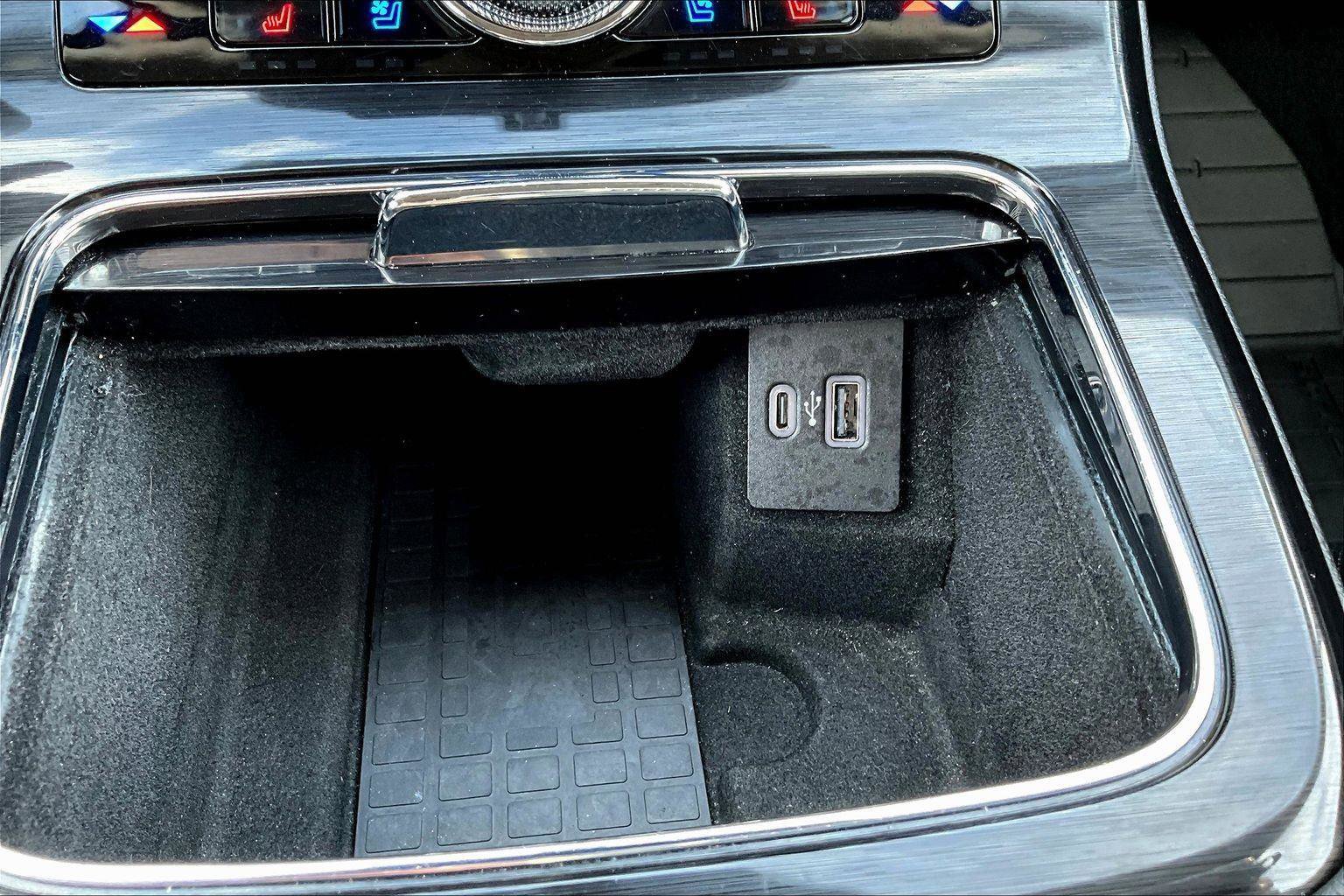 Used 2023 Lincoln Nautilus Reserve w/ Equipment Group 201A image 30