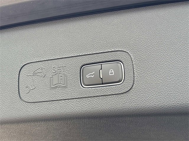 New 2026 Lincoln Aviator AWD w/ Jet Appearance Package image 13