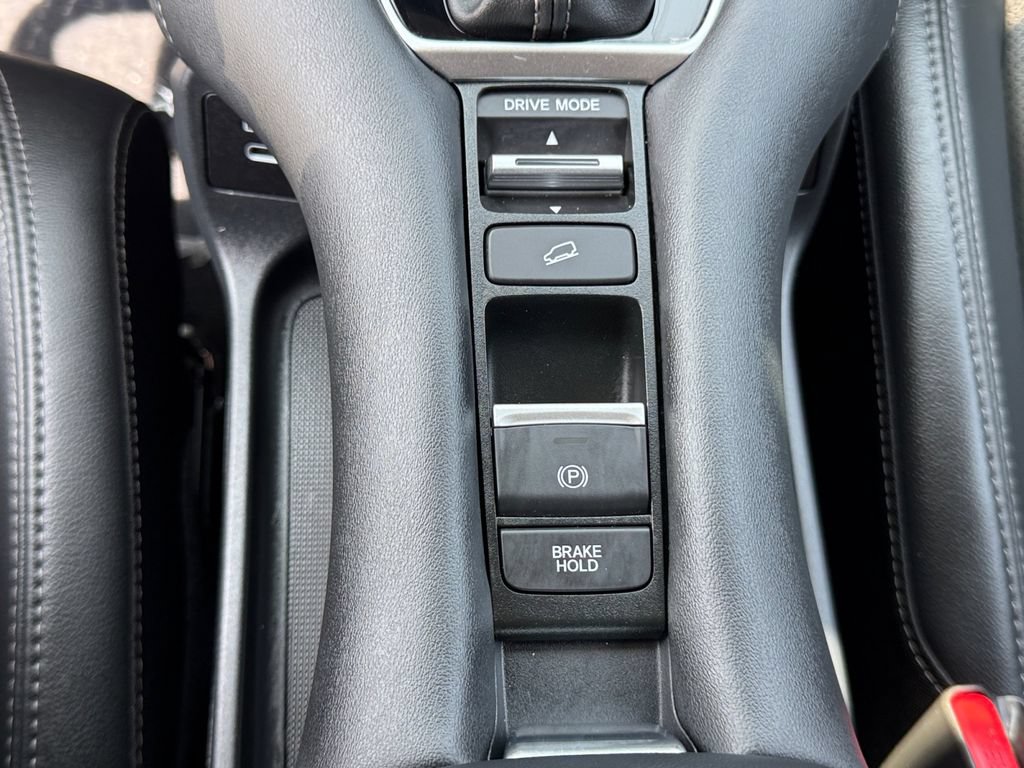 Used 2025 Honda HR-V EX-L image 19