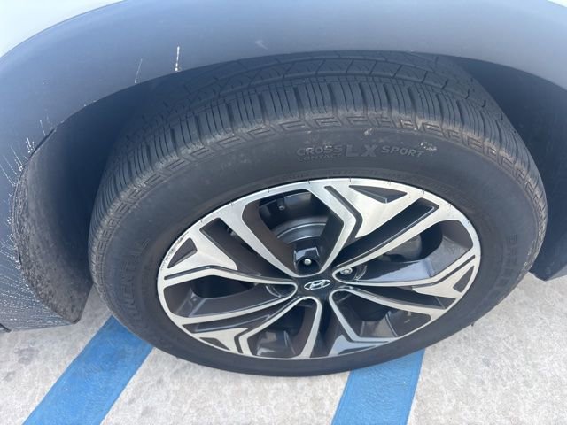 Used 2020 Hyundai Santa Fe Limited image 4