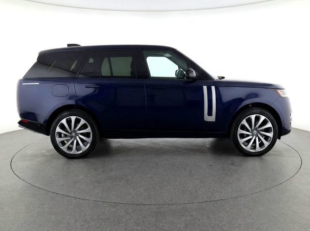 Certified 2025 Land Rover Range Rover SV AWD/4WD image 49