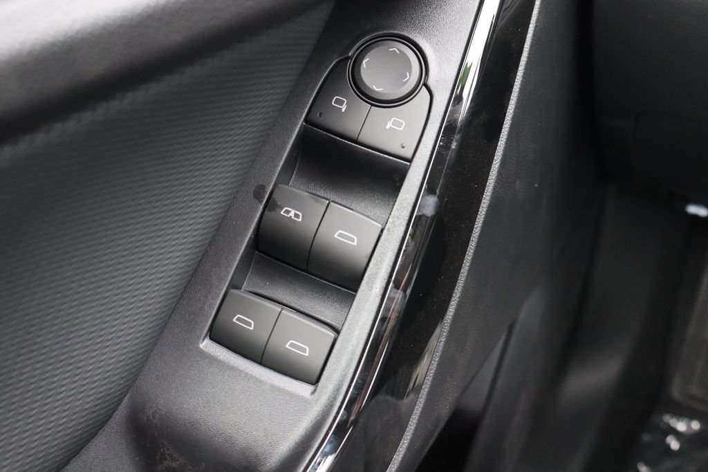New 2027 Chevrolet Equinox LT FWD image 16