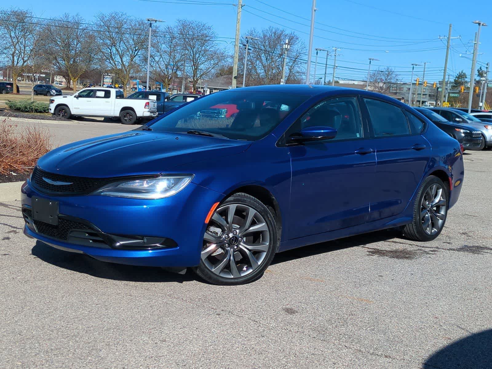 Used 2016 Chrysler 200 S image 1