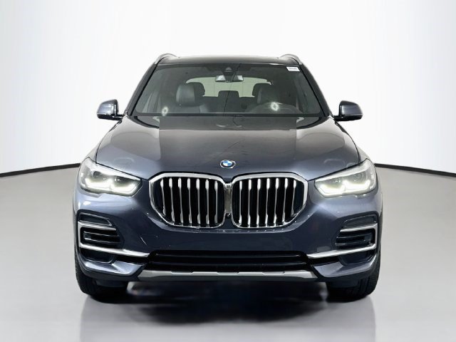 Used 2022 BMW X5 sDrive40i w/ Parking Assistance Package RWD image 2