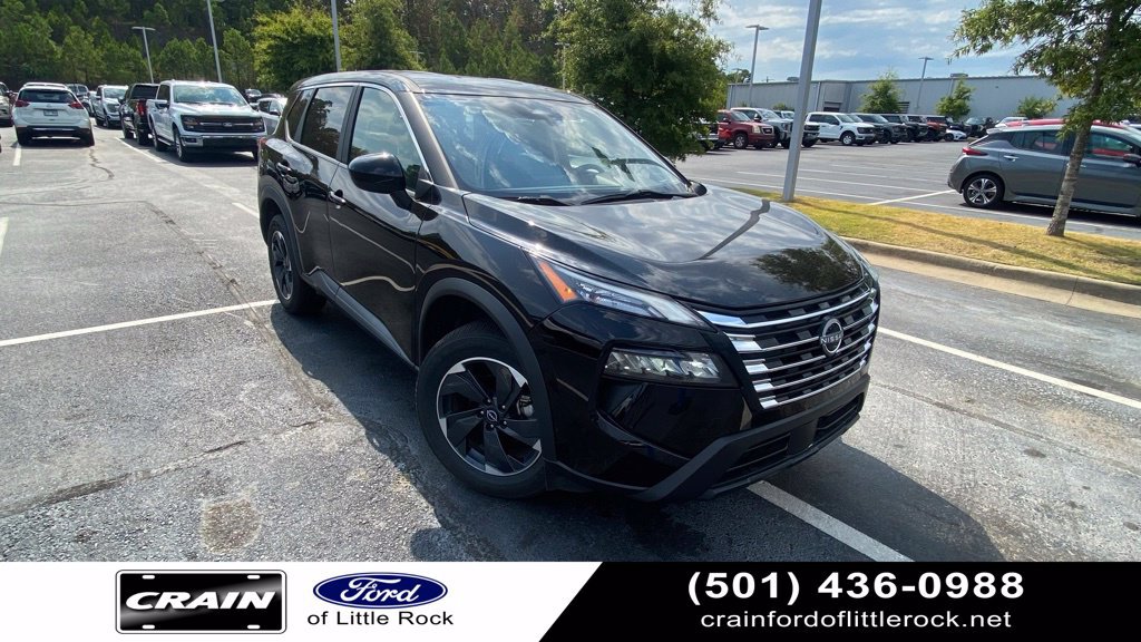 Used 2024 Nissan Rogue SV AWD/4WD image 1