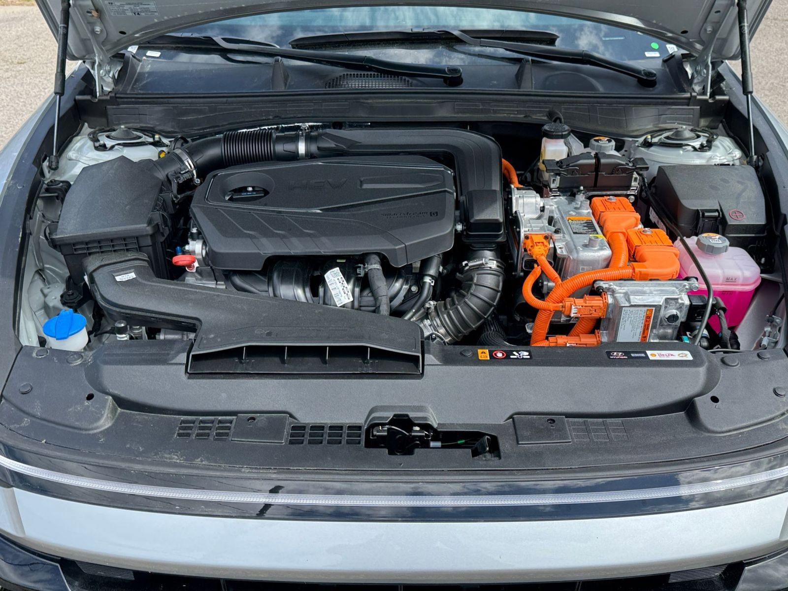 Used 2025 Hyundai Sonata SEL FWD image 28