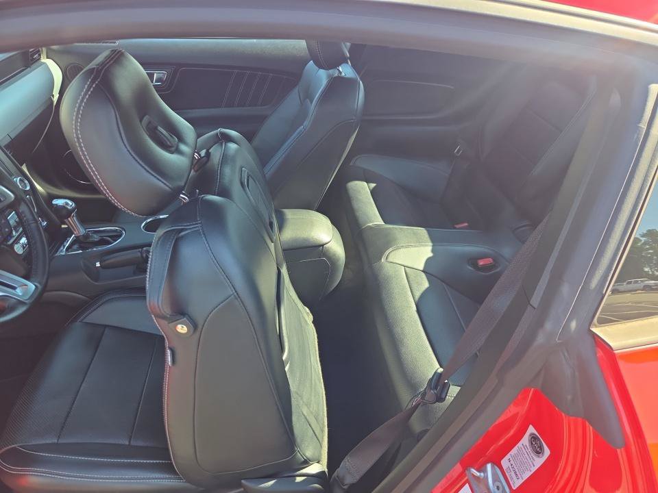 Used 2016 Ford Mustang GT Premium w/ Equipment Group 401A RWD image 34