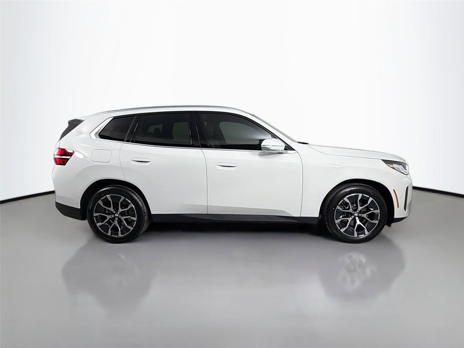New 2026 BMW X3 xDrive30 w/ Convenience Package AWD/4WD image 5