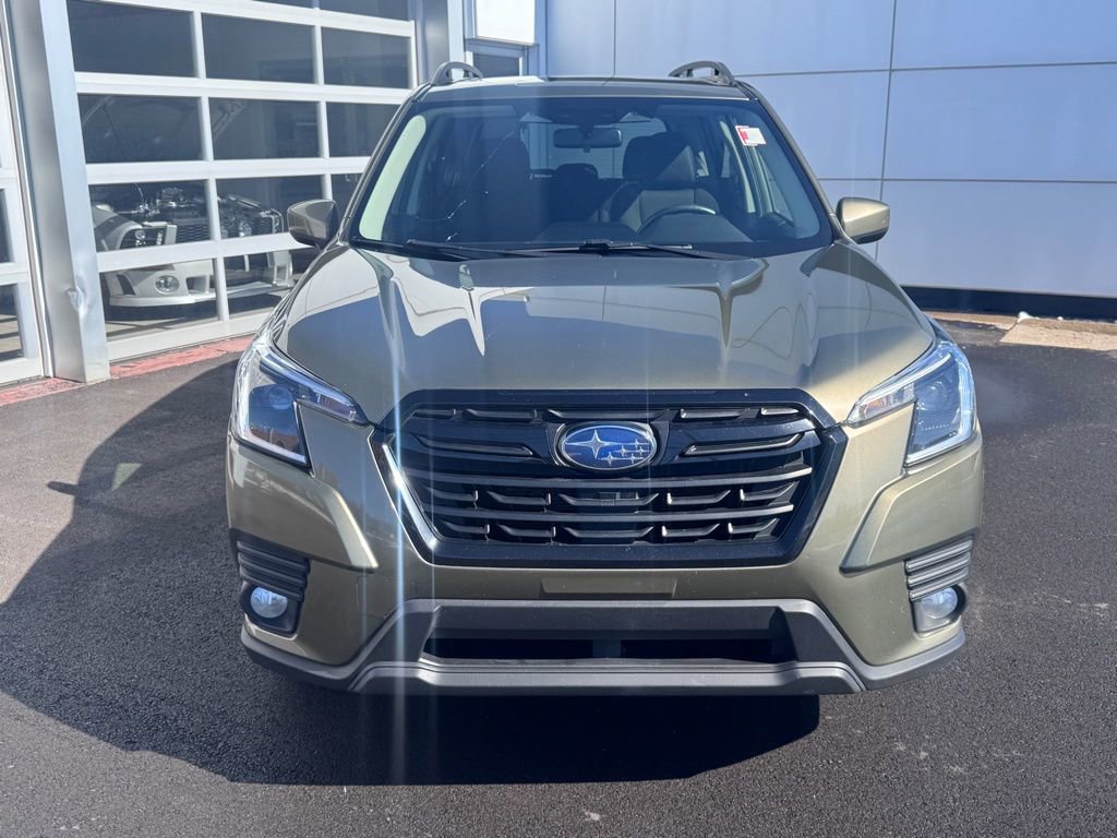 Used 2022 Subaru Forester Premium image 8