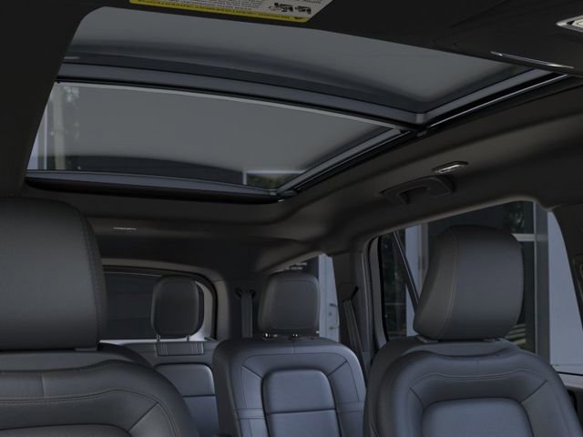 New 2026 Lincoln Aviator Reserve w/ Jet Appearance Package RWD image 22