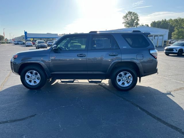 Used 2022 Toyota 4Runner SR5 Premium w/ Moonroof Package RWD image 38
