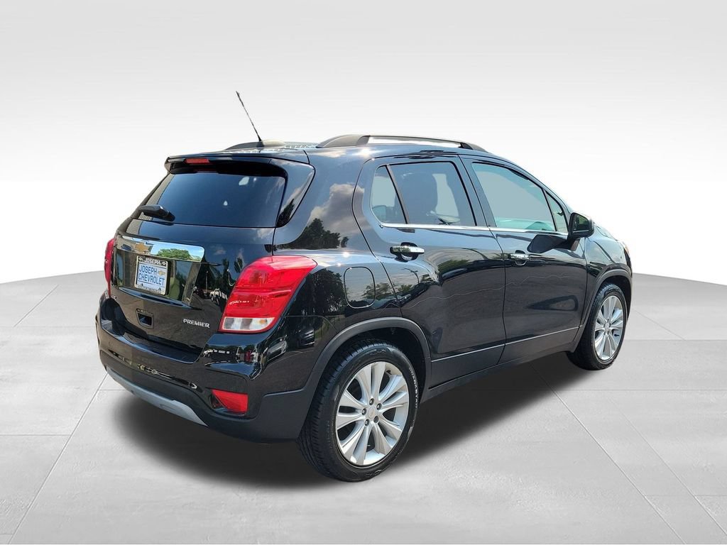 Used 2020 Chevrolet Trax Premier FWD image 4