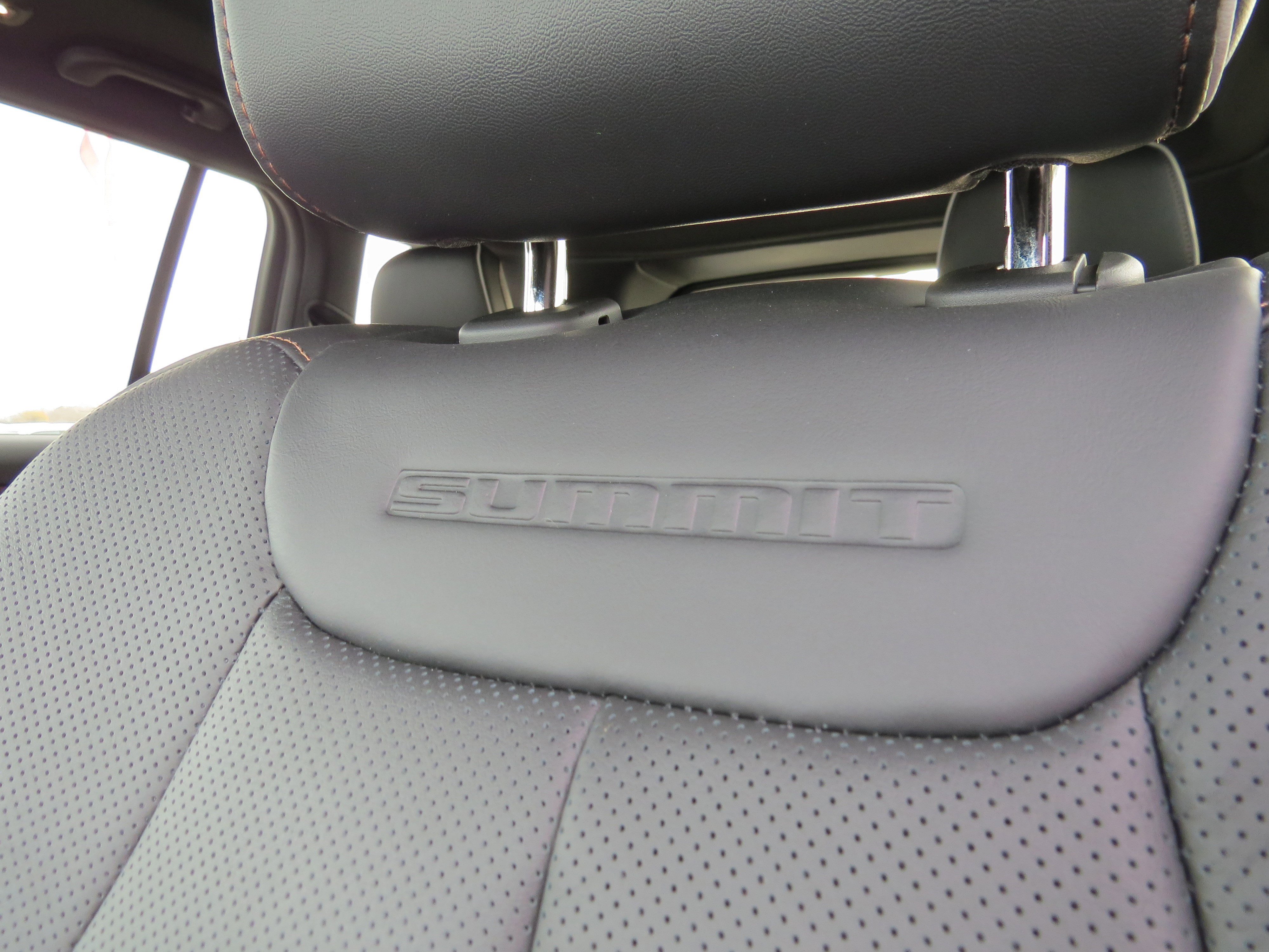 New 2025 Jeep Grand Cherokee Summit image 20