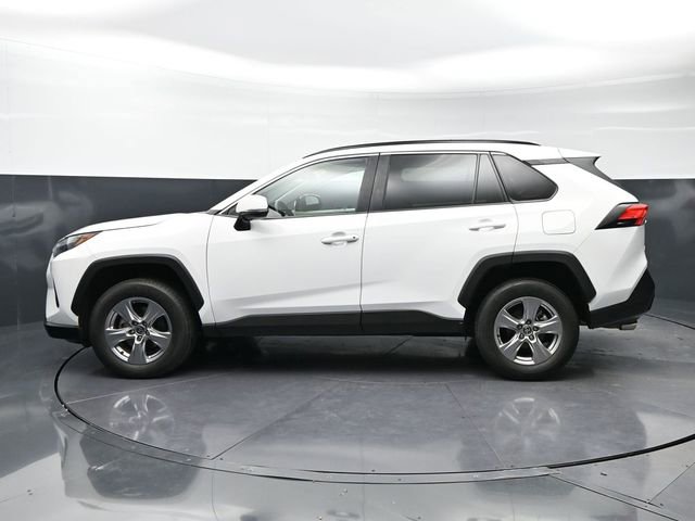Used 2022 Toyota RAV4 XLE w/ Convenience Package image 8