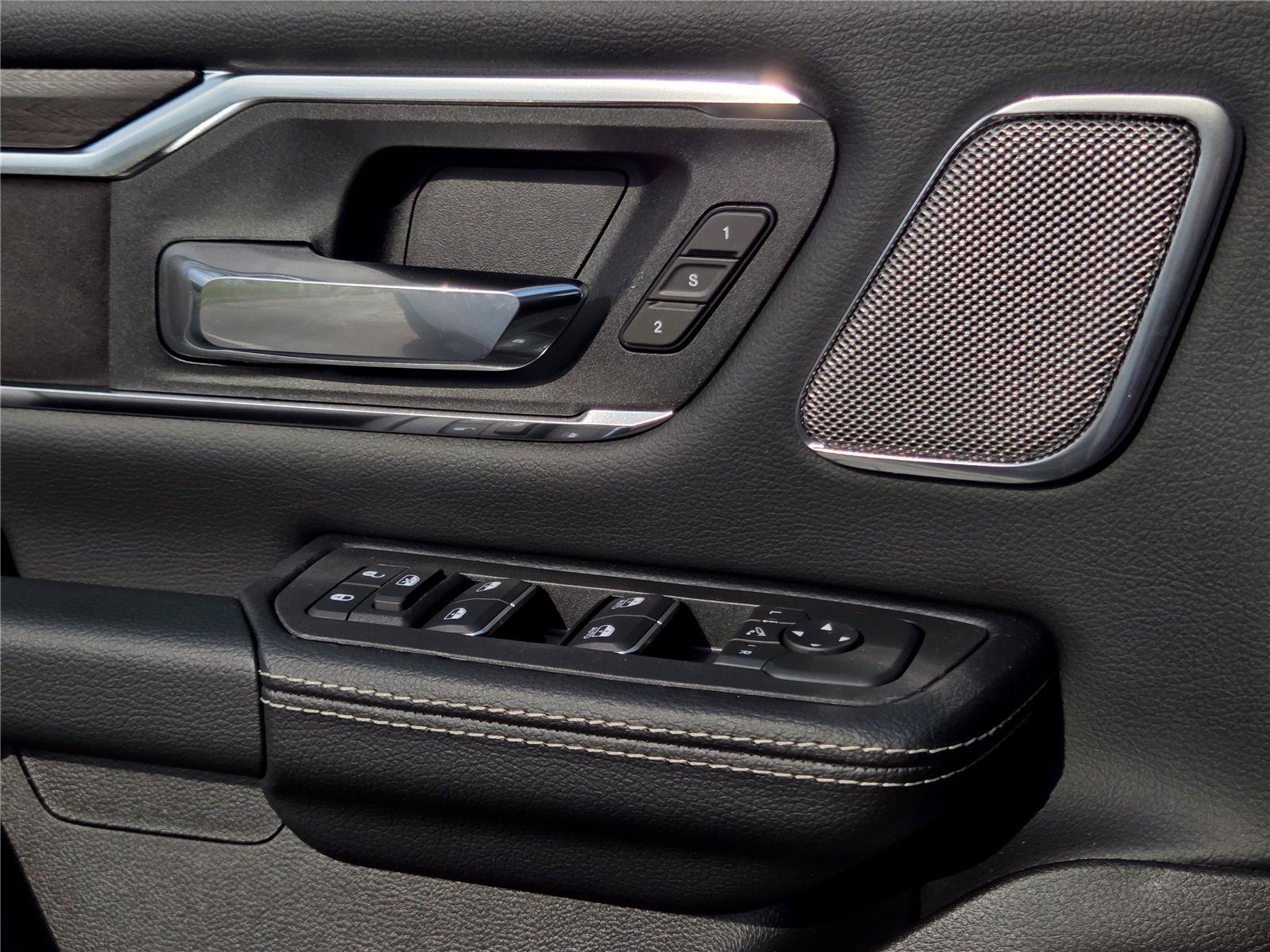 New 2026 RAM 1500 Laramie w/ Night Edition AWD/4WD image 21