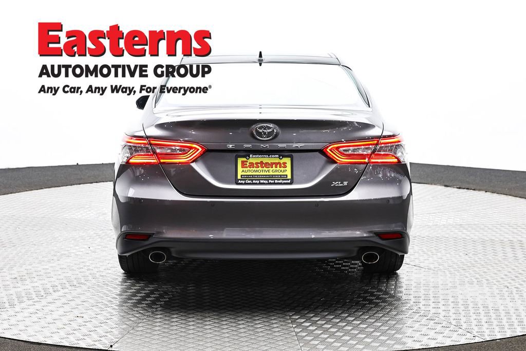Used 2018 Toyota Camry XLE w/ Driver Assist Package FWD image 5