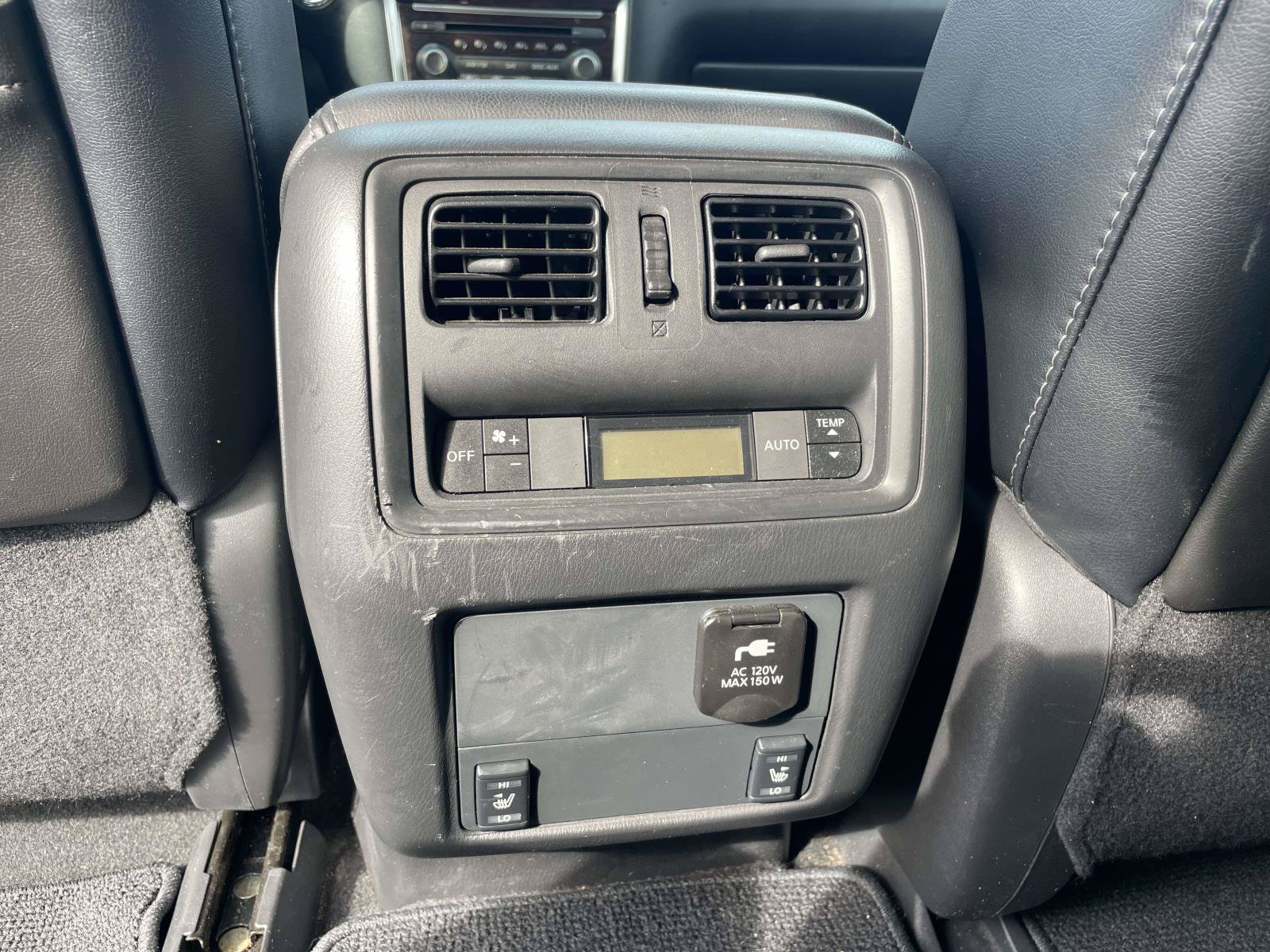 Used 2014 Nissan Pathfinder Platinum AWD/4WD image 14