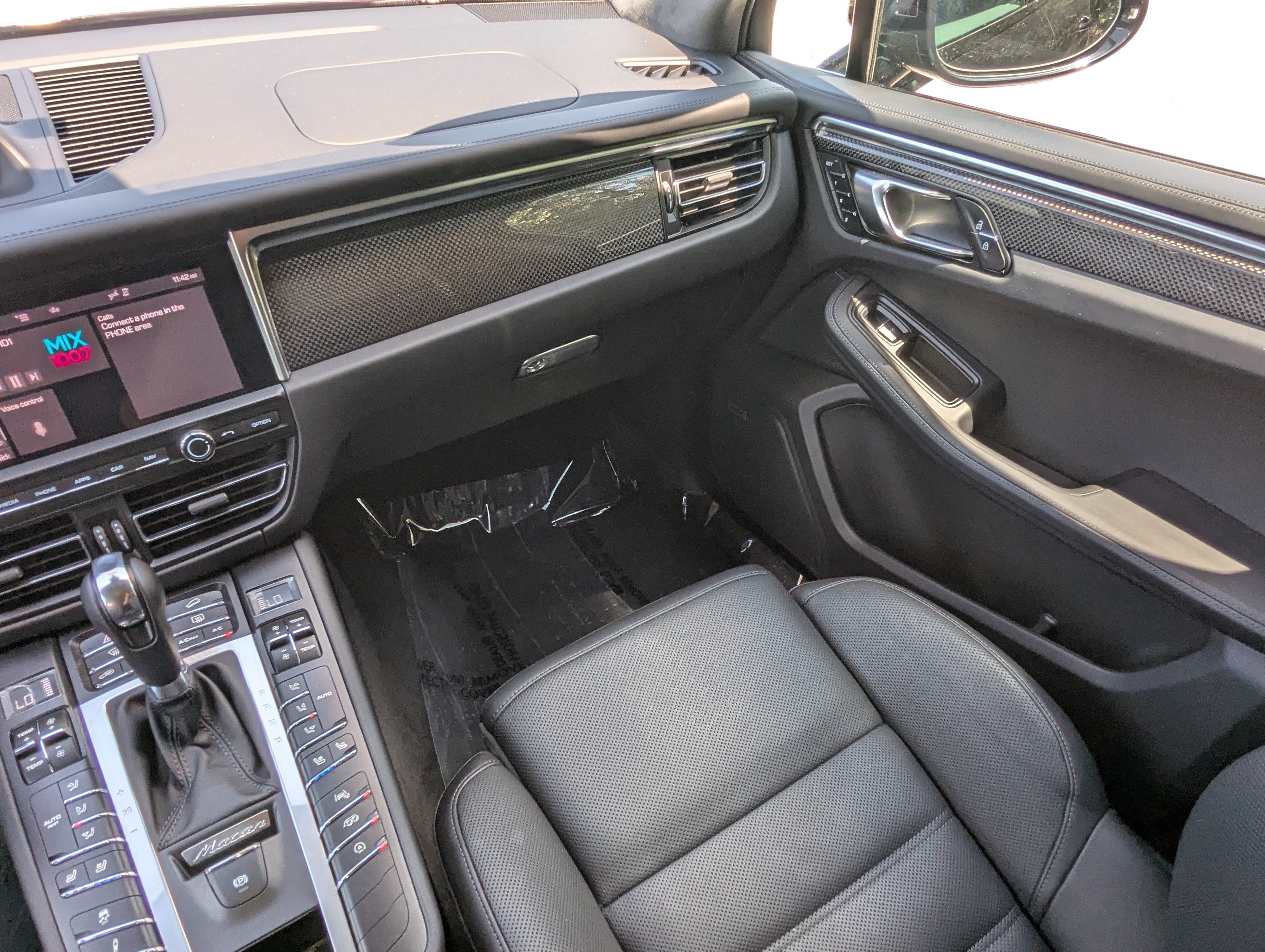 Used 2020 Porsche Macan Turbo AWD/4WD image 16