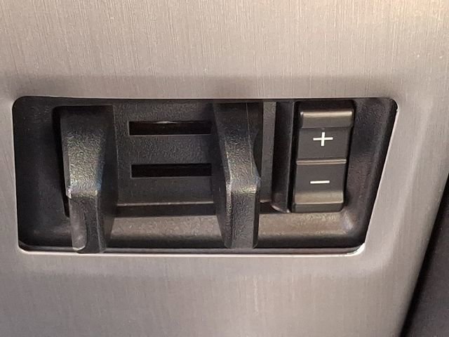Used 2019 Ford F450 Platinum w/ Platinum Ultimate Package AWD/4WD image 18