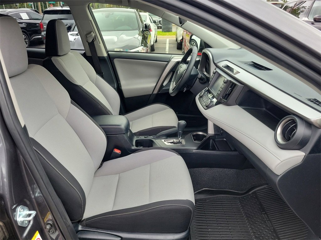 Used 2018 Toyota RAV4 XLE image 50