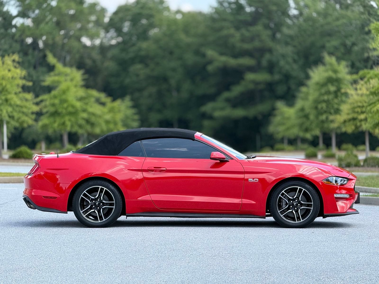 Used 2022 Ford Mustang GT Premium RWD image 12