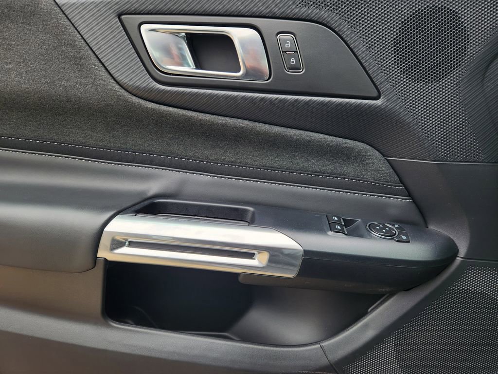 Used 2024 Ford Mustang Coupe RWD image 29