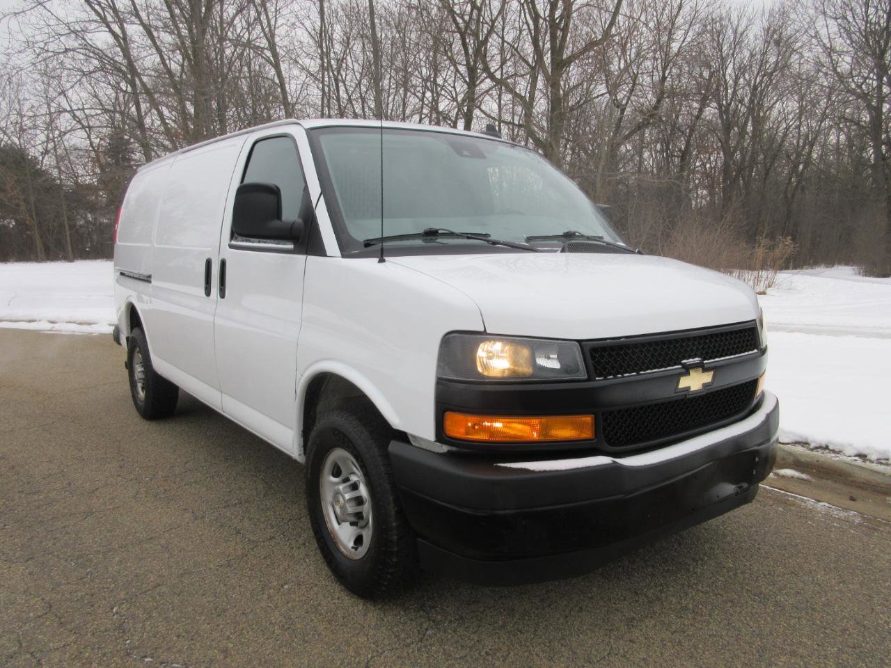 Used 2021 Chevrolet Express 2500 w/ Driver Convenience Package image 19