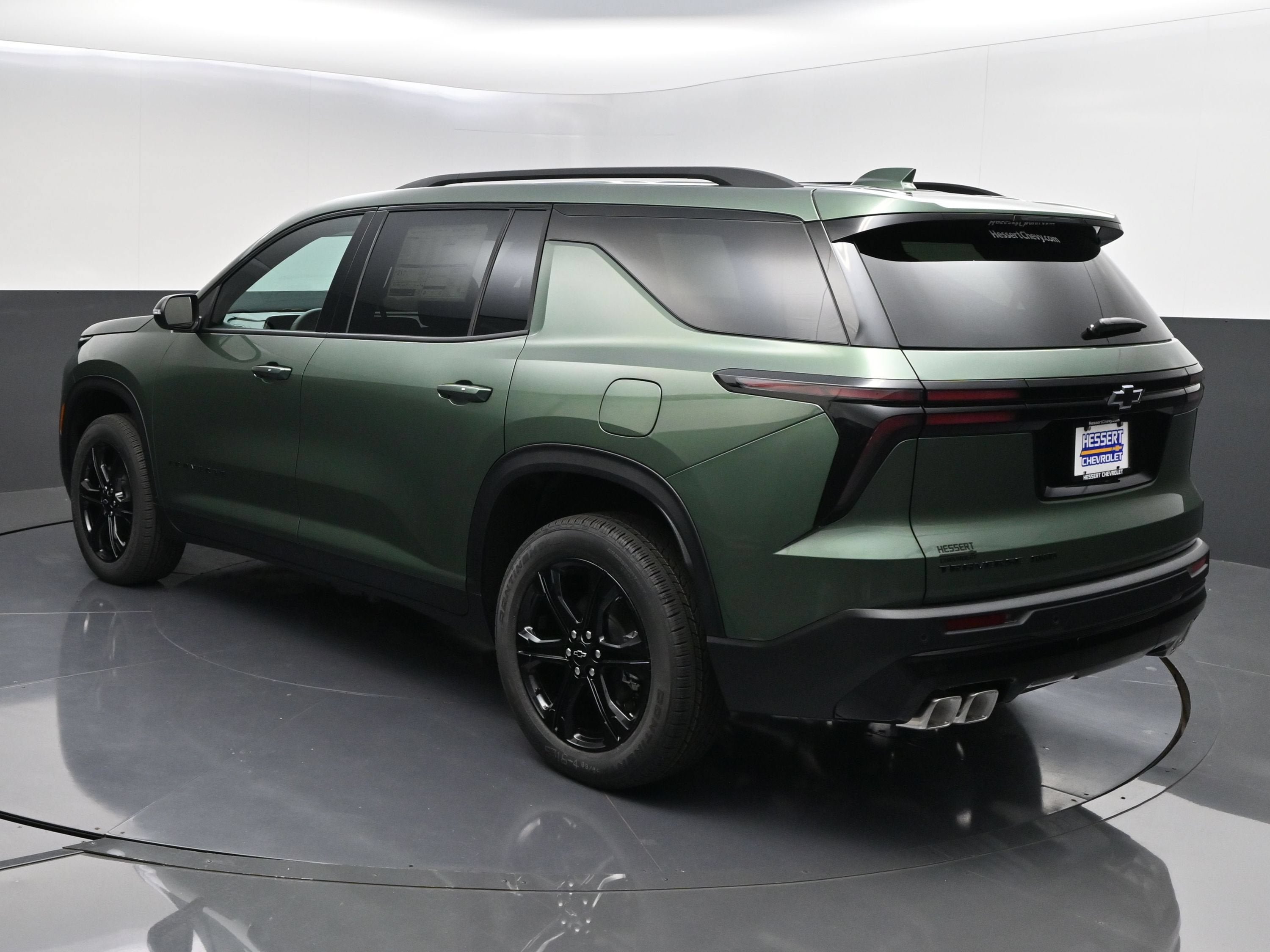 New 2027 Chevrolet Traverse LT w/ Midnight/Sport Edition AWD/4WD image 6