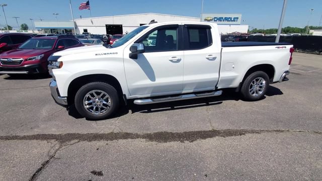 Certified 2020 Chevrolet Silverado 1500 LT w/ All-Star Edition AWD/4WD image 4