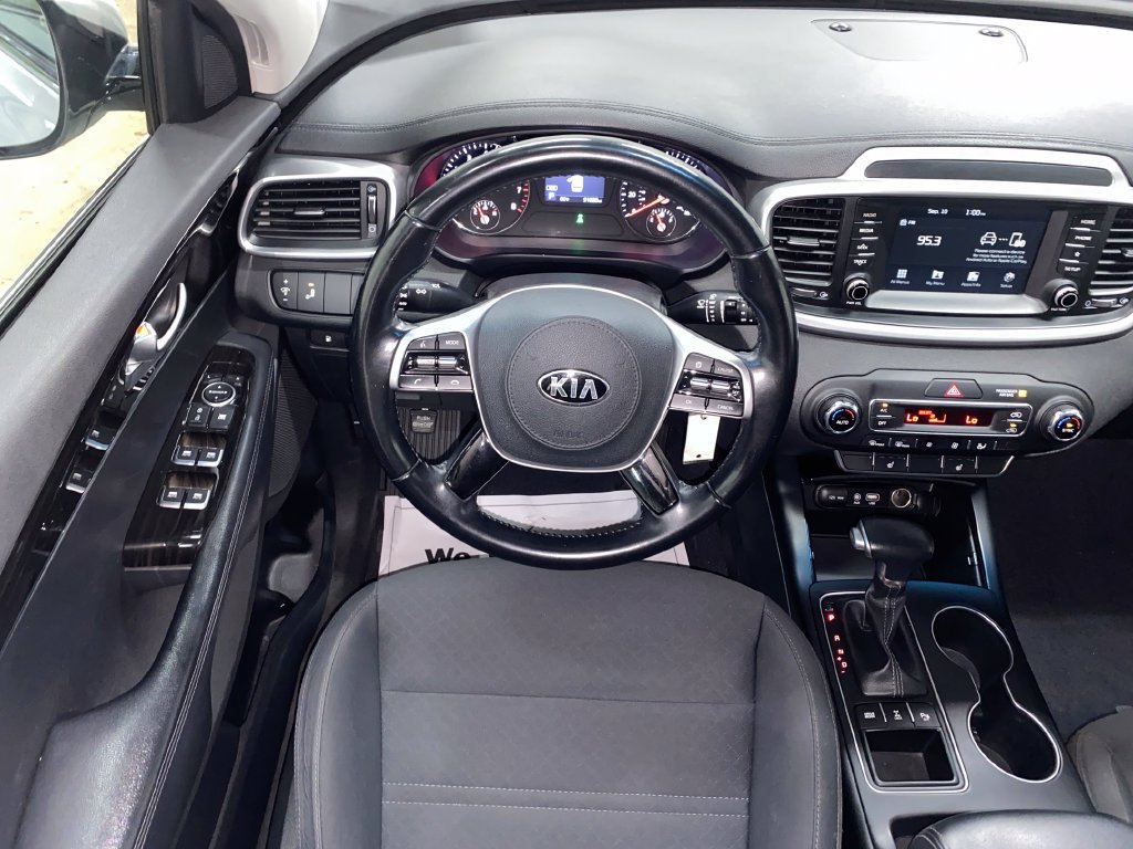 Used 2020 Kia Sorento LX w/ LX I4 Convenience Package AWD/4WD image 24