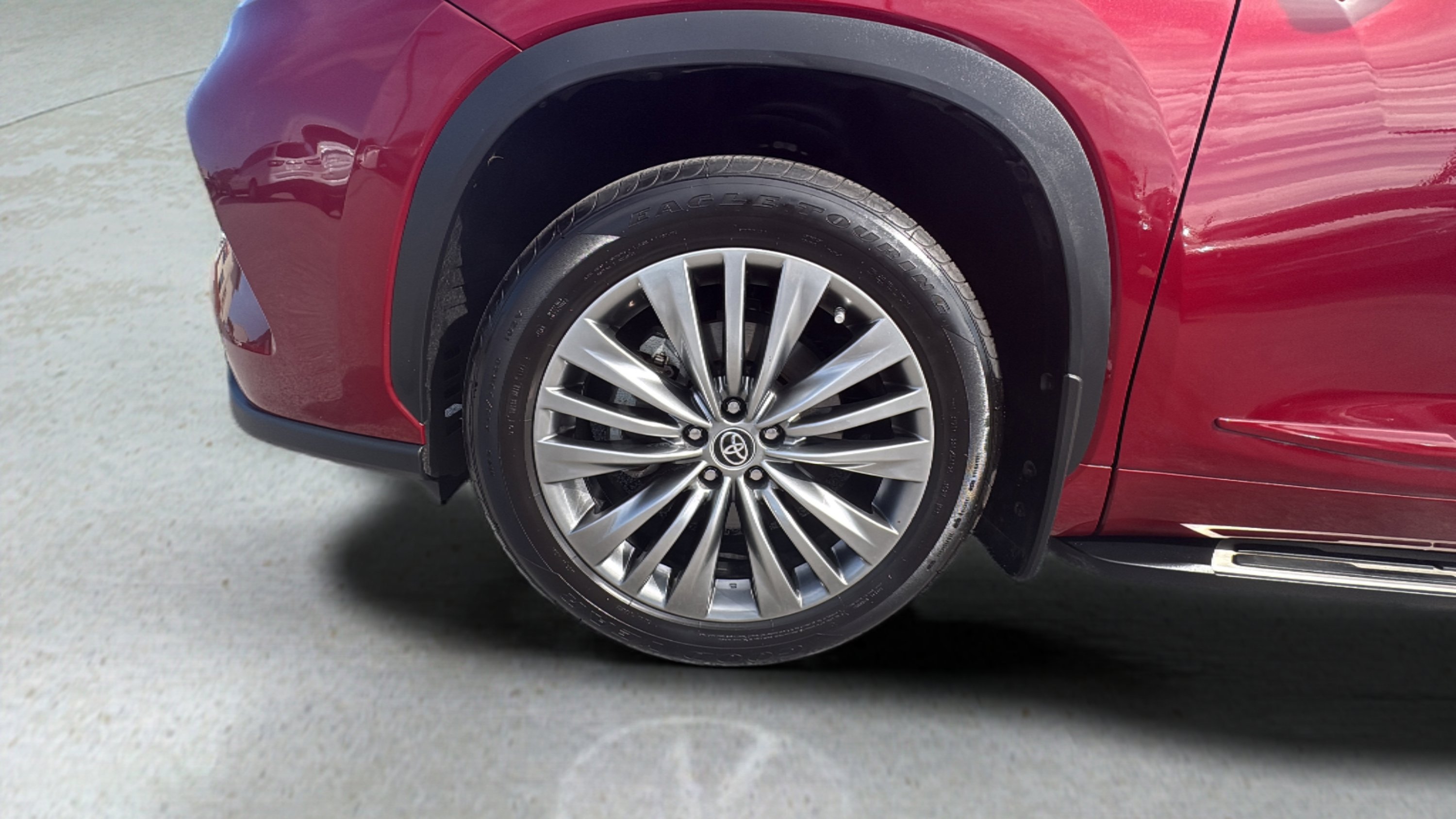 Used 2023 Toyota Highlander Platinum image 15