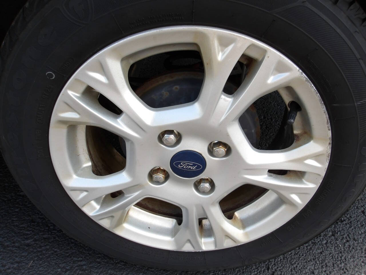 Used 2014 Ford Fiesta SE FWD image 24