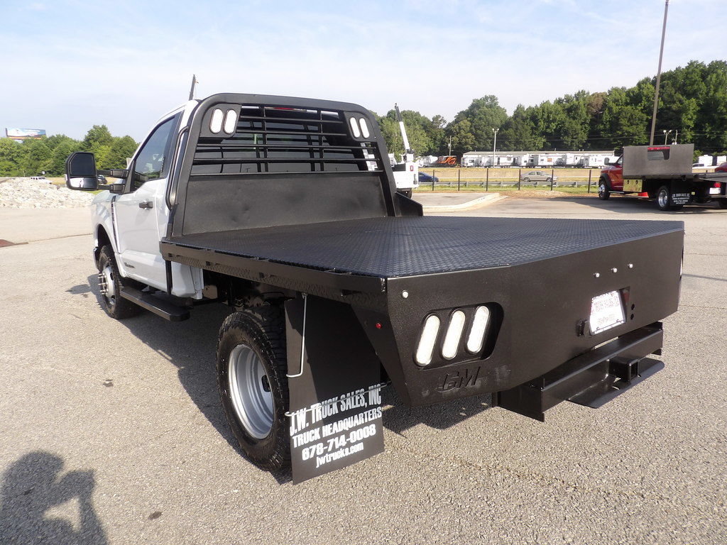 Used 2023 Ford F350 XLT AWD/4WD image 5