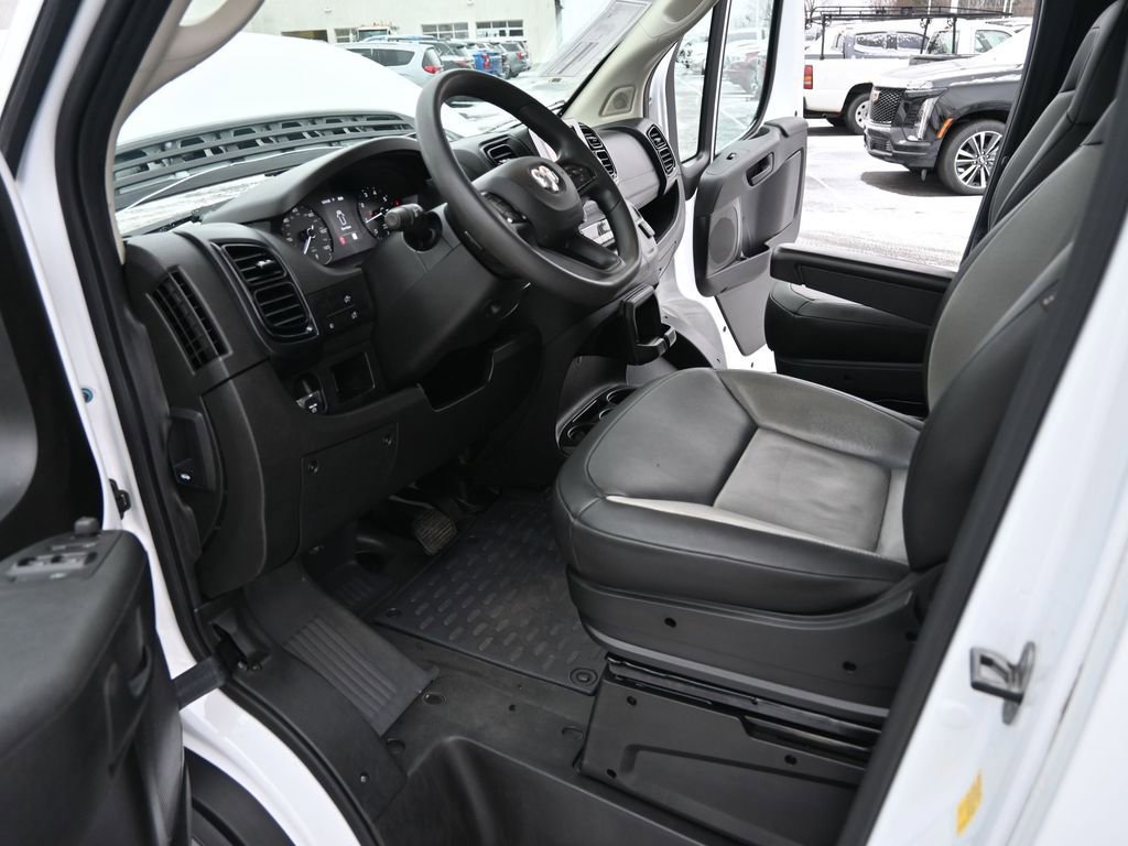 Used 2024 RAM ProMaster 2500 w/ Convenience Group image 13