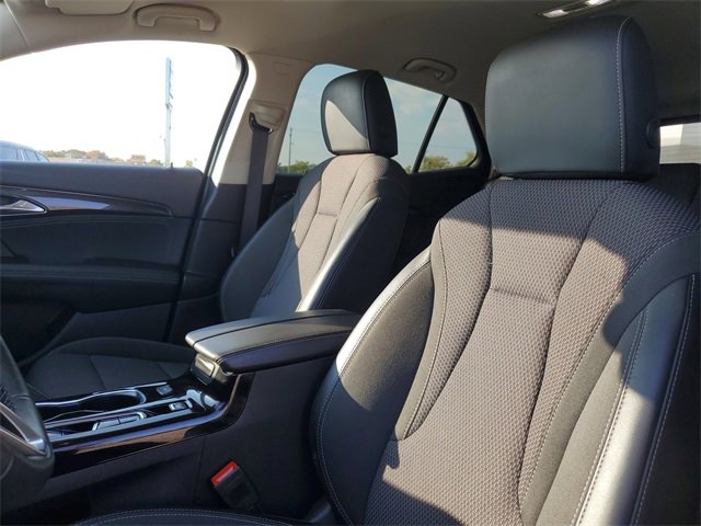 Used 2023 Buick Envision Preferred image 5