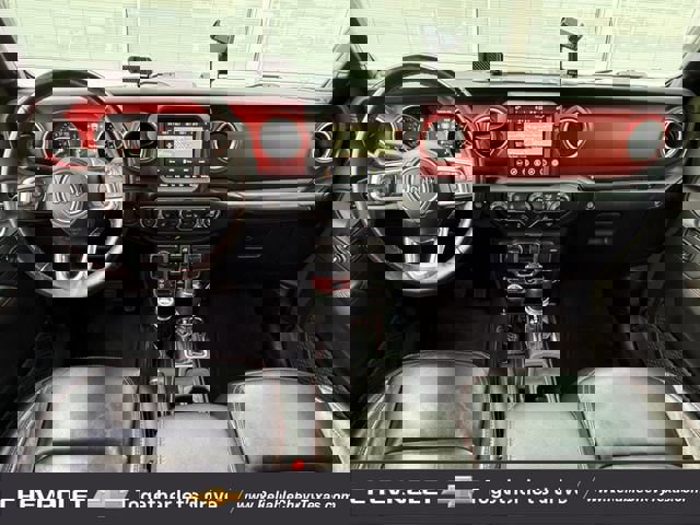 Used 2023 Jeep Gladiator Rubicon w/ LED Lighting Group AWD/4WD image 11