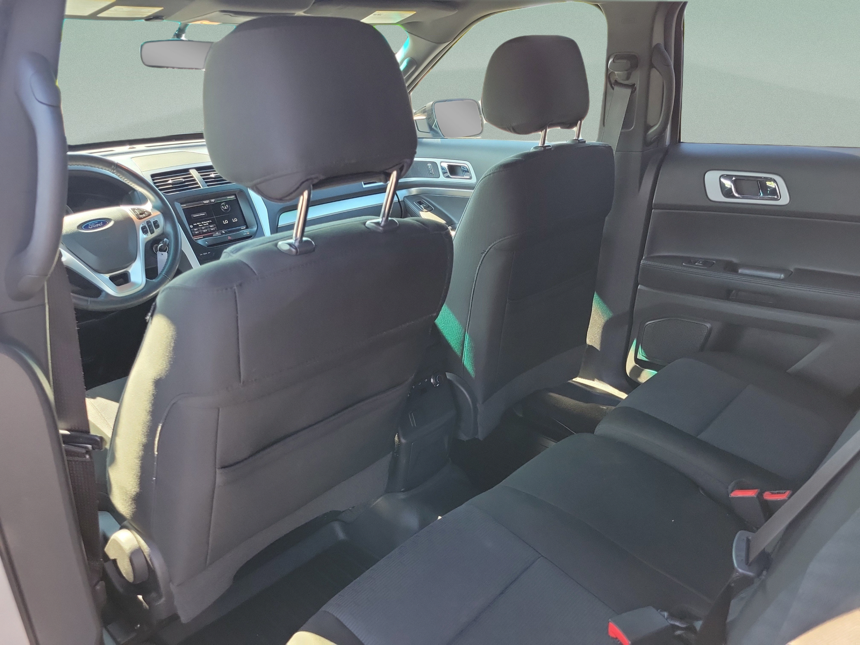Used 2014 Ford Explorer XLT w/ Equipment Group 201A FWD image 9