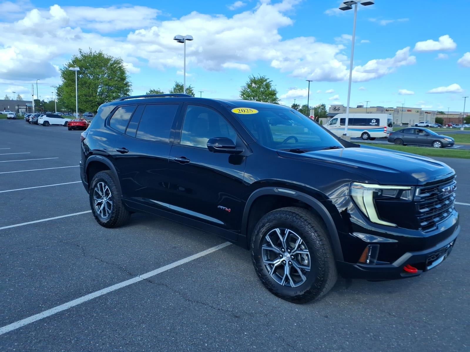 Certified 2025 GMC Acadia AT4 w/ Luxury Package AWD/4WD image 3