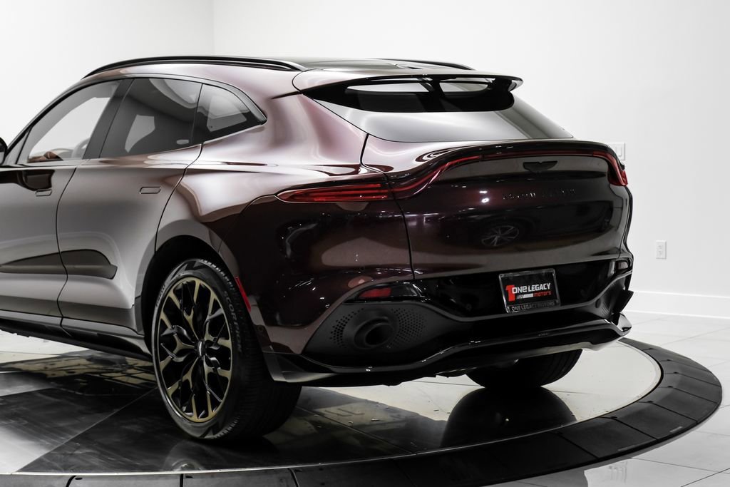 Used 2022 Aston Martin DBX AWD/4WD image 16