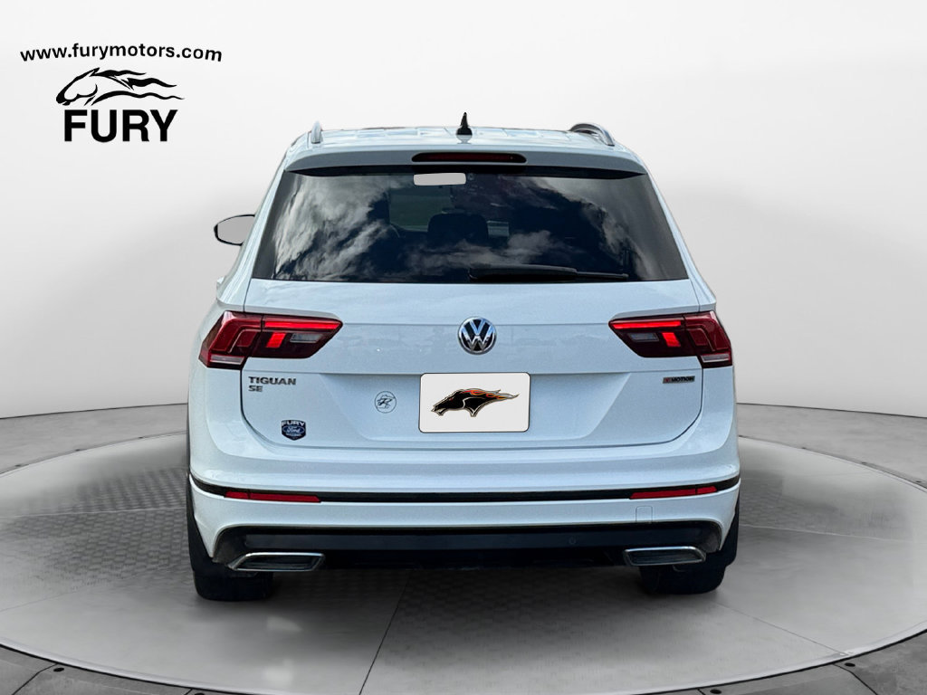 Used 2020 Volkswagen Tiguan SE R-Line AWD/4WD image 5