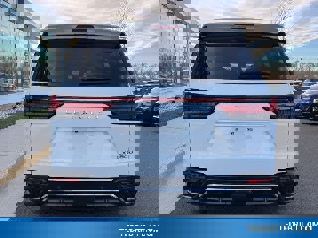 Used 2024 Lexus LX 600 F Sport image 7