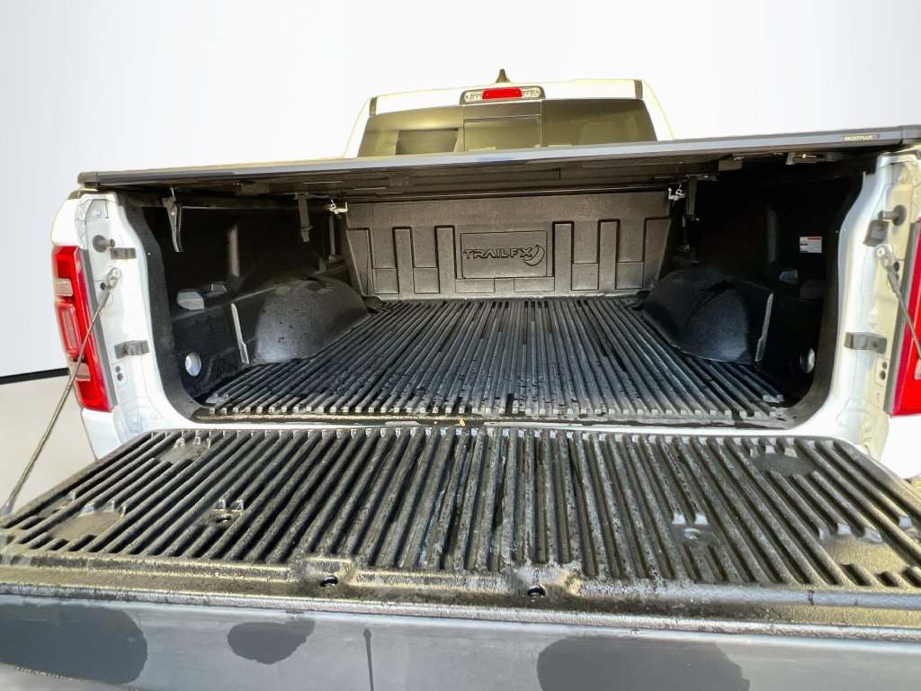 Used 2024 RAM 1500 Limited w/ Body Color Bumper Group AWD/4WD image 31