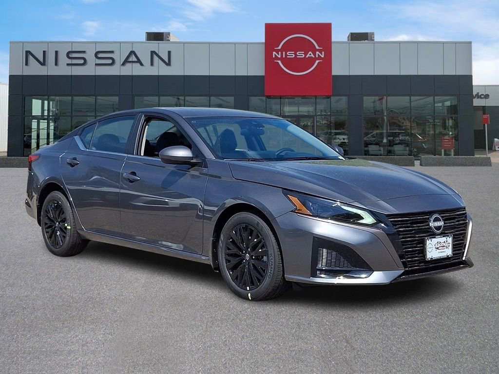 New 2026 Nissan Altima 2.5 SV w/ SV Special Edition Package AWD/4WD image 1