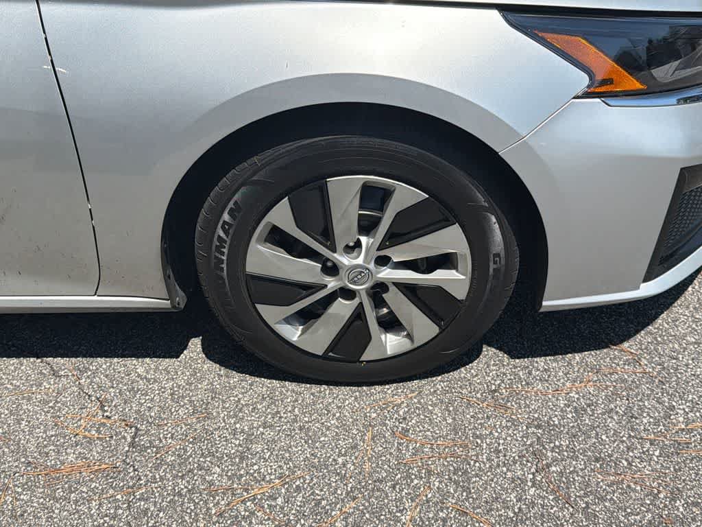 Used 2023 Nissan Altima 2.5 S FWD image 4