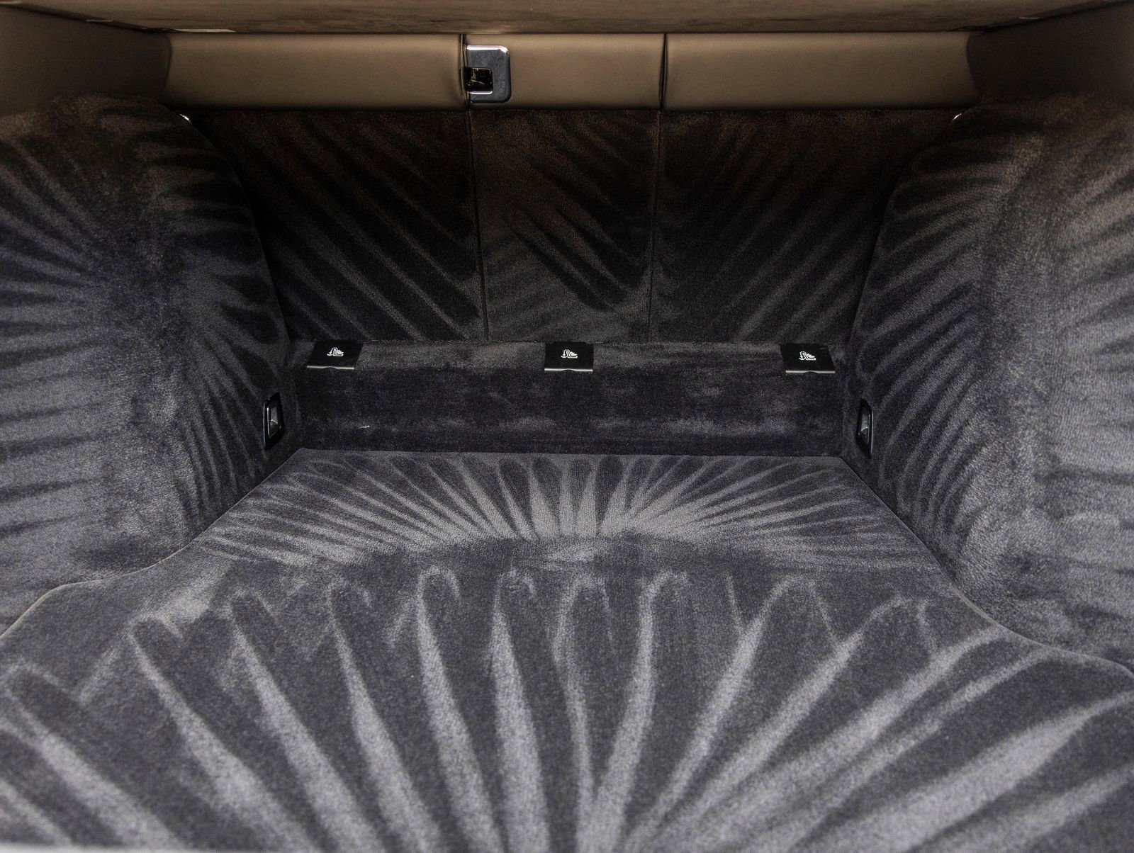 Certified 2023 Rolls-Royce Cullinan w/ Dark Exterior Package image 43